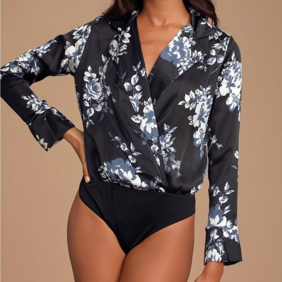 Lulu’s Black and Blue Floral Bodysuit, Size S - Picture 2 of 6